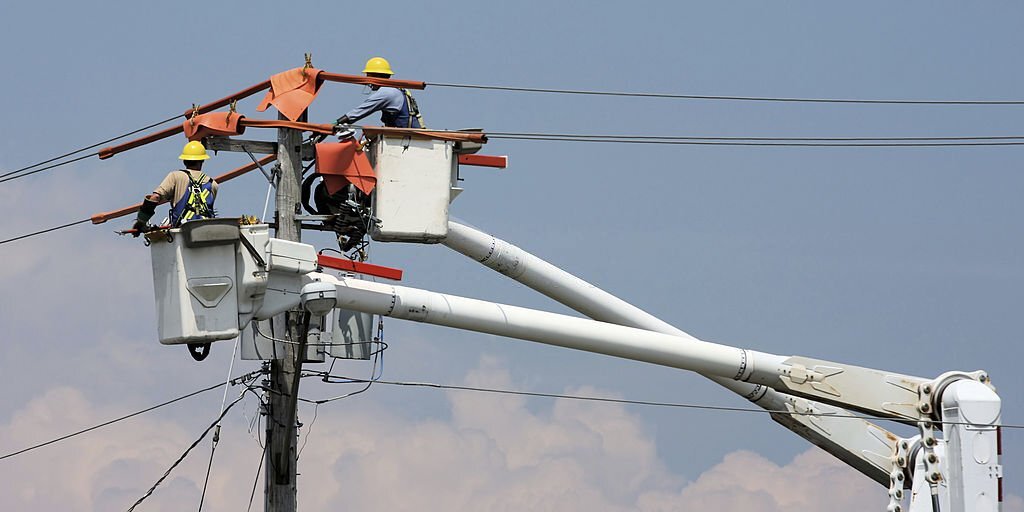 Electrical Worker in Electricity Pipeline Escrow Groups